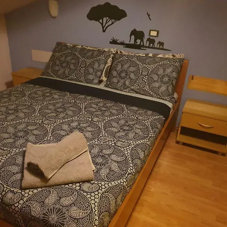 Sara's Apartma Secovlje